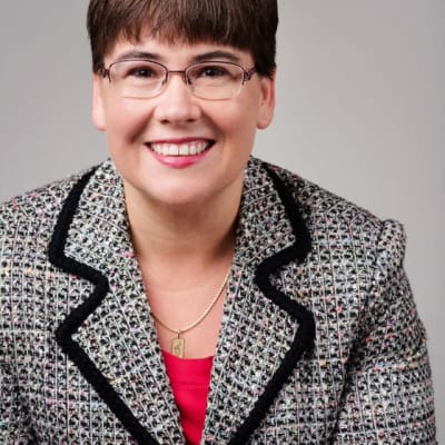 Headshot of Carol Williams